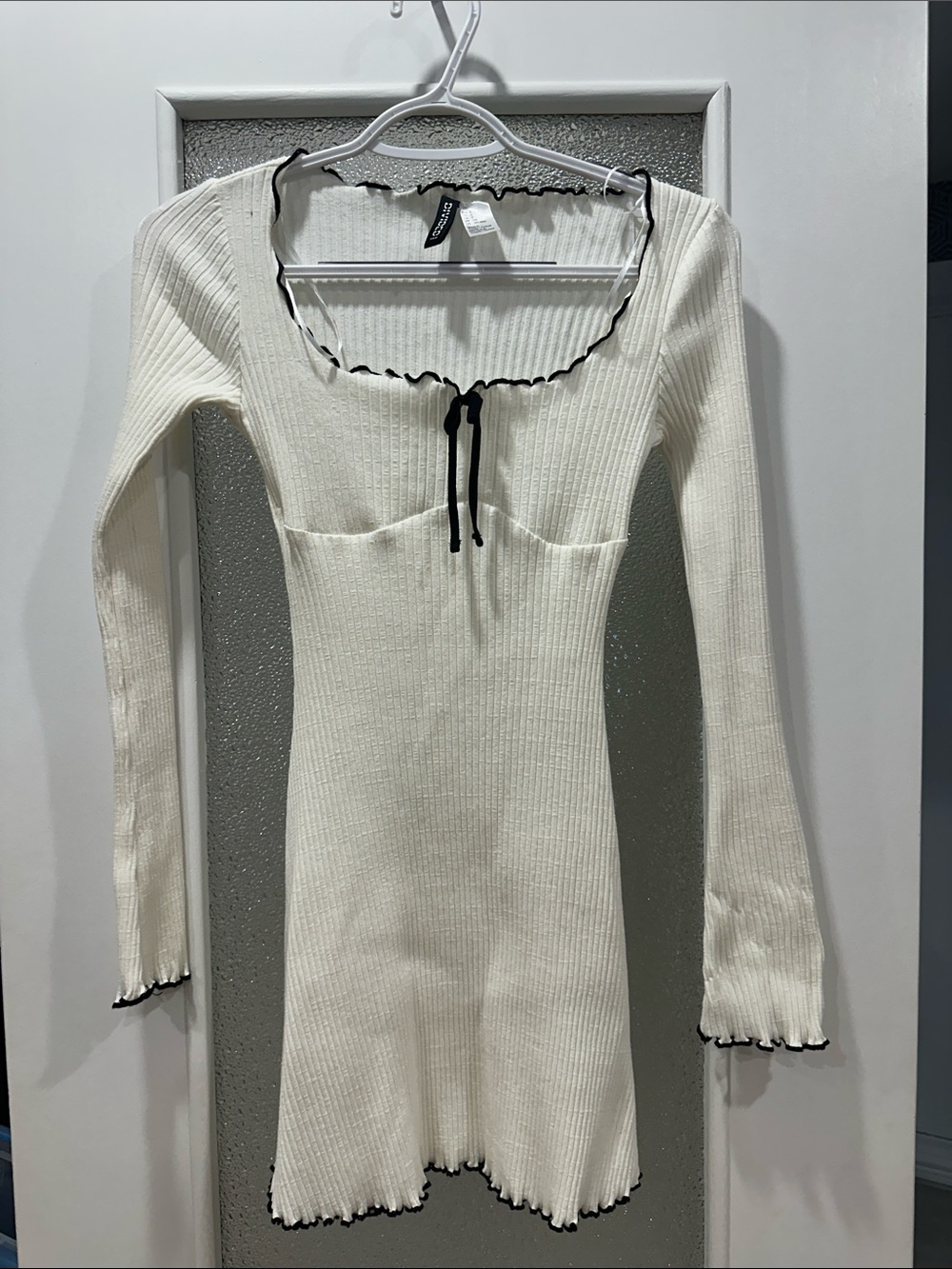 H&M White Ribbed Long Sleeve Dress with Black Trim